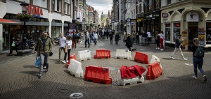 Crowd simulation and social distancing