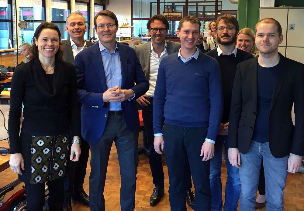 Our startup, uCrowds, meets prince Constantijn. We offer a software engine for simulating crowds in big infrastructures, events or computer games. 