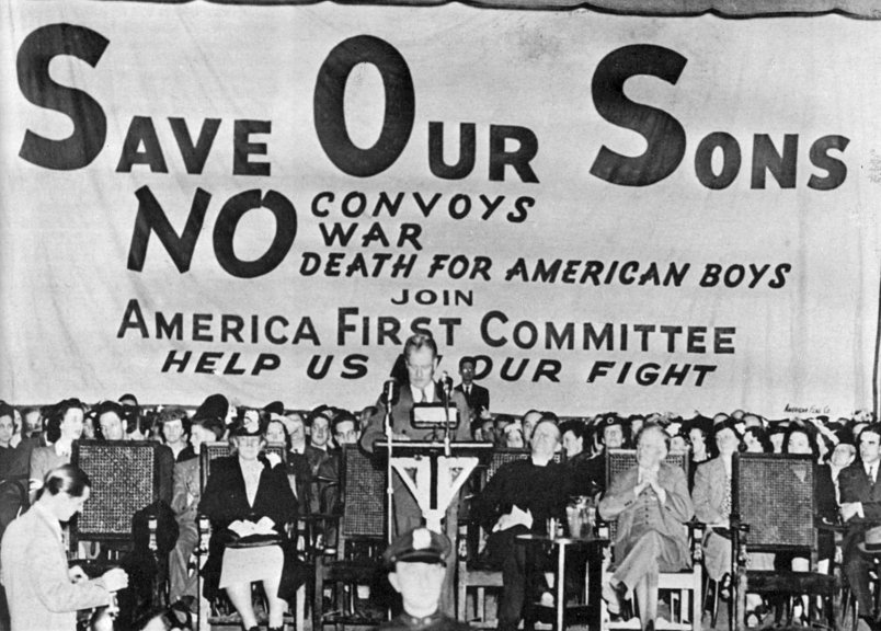 Een bijeenkomst van het isolationistische America First Committee